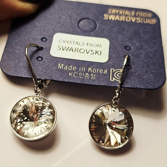 Swarovski Element‎ NWT Clear Crystal Drop Earrings. Tear Drop Loop. Class…